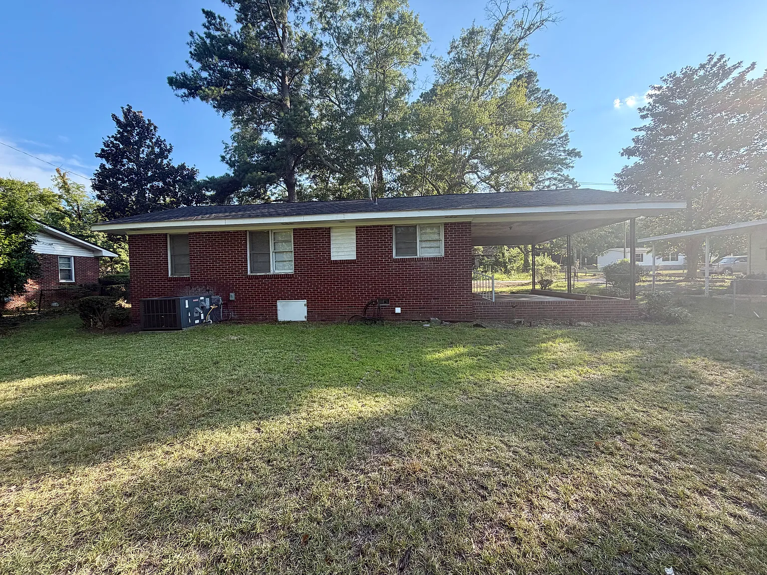 3 bed, 1008 sqft, $1,275 — Photo 3