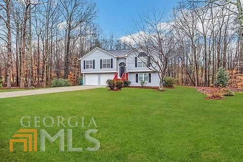 2nd image of 2195 Castle Royale Dr