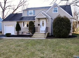 35-14 Lenox Dr, Fair Lawn, NJ 07410