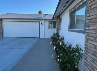 205 Lightning St, Las Vegas, NV 89145