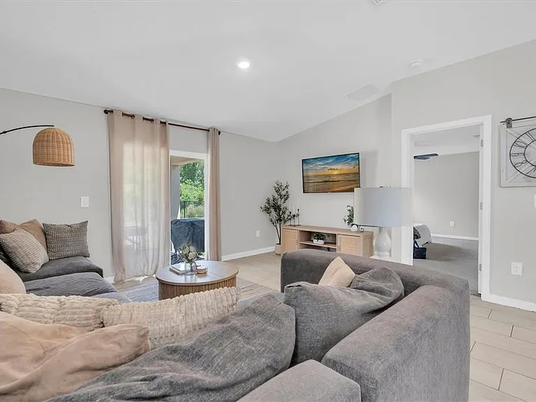 10155 Gentle Rain Dr — Photo 5