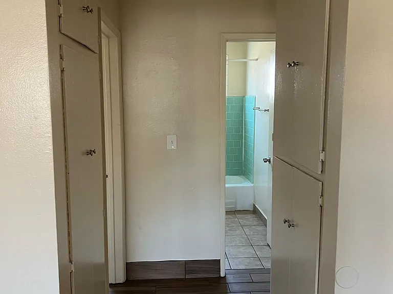 944 N Vine Ave #2 — Photo 9
