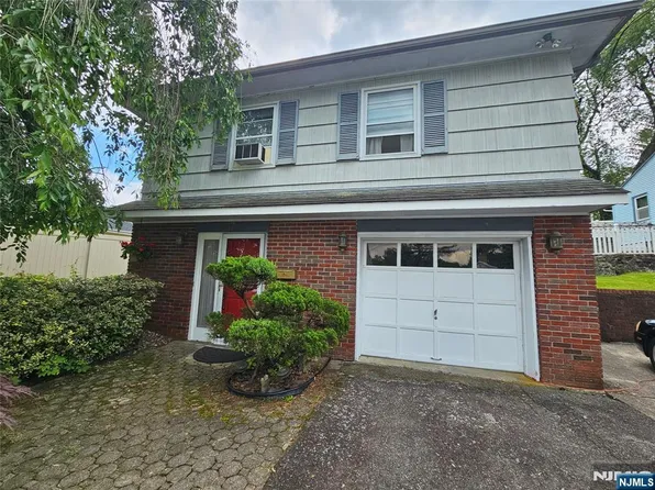 37 Pocahontas Path Lincoln Park, Lincoln Park, NJ 07035