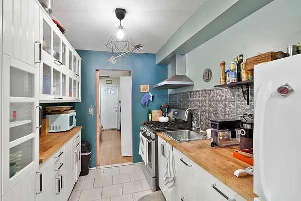 Rented by Nest Seekers International | media 5