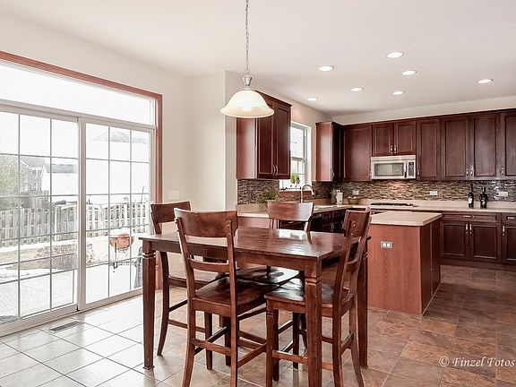 4th image of 11292 Kingsbury Ct