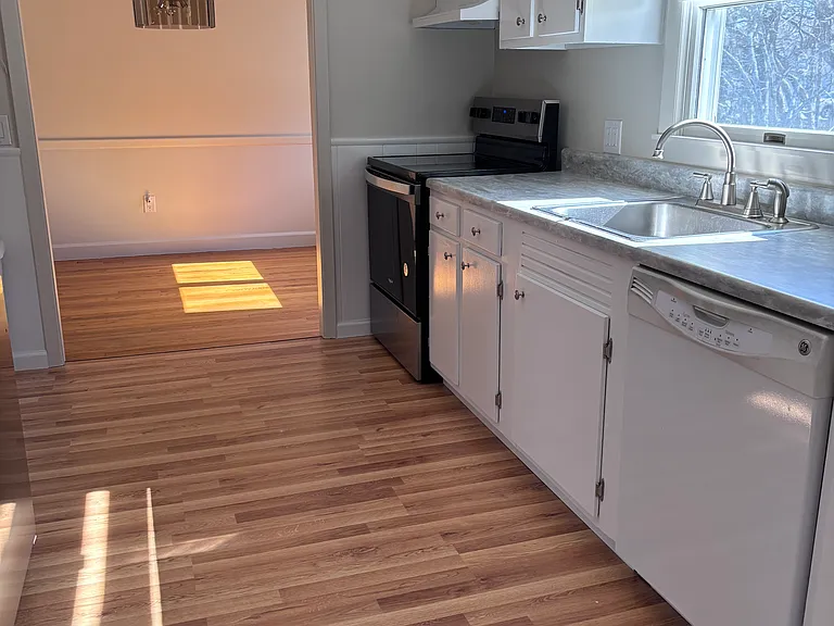 124 Lockhaven Rd — Photo 5