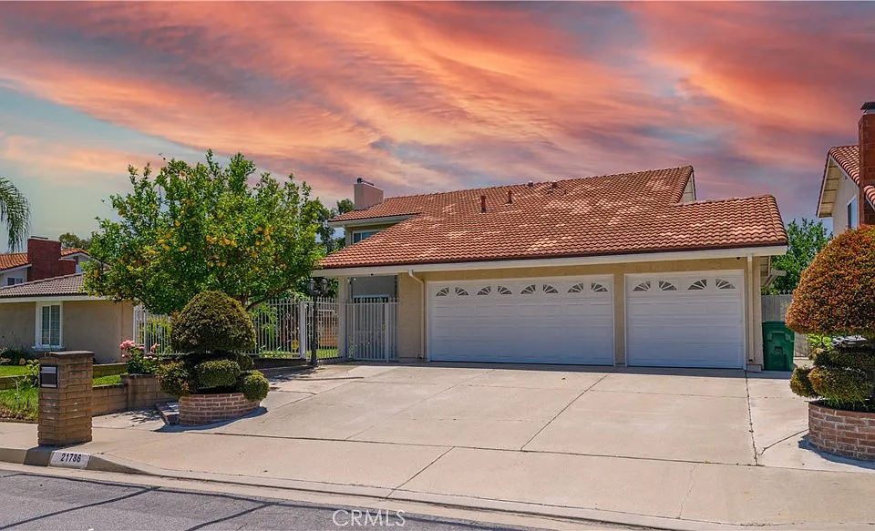 21786 Santaquin Dr