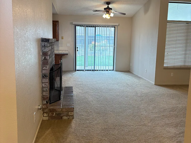 4918 W Chestnut Ave — Photo 32