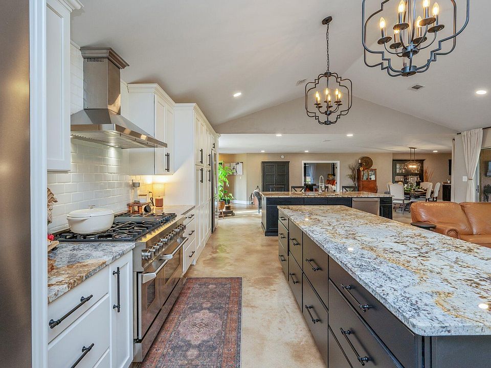 1st image of 5530 Oakmont Dr