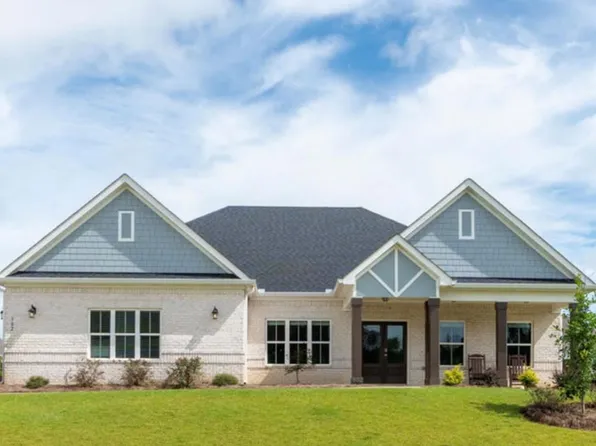 502 Charleston Mills Dr, Midland City, AL 36350