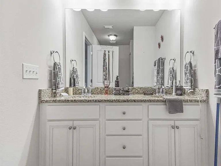 7688 Shadow Lake Dr — Photo 18