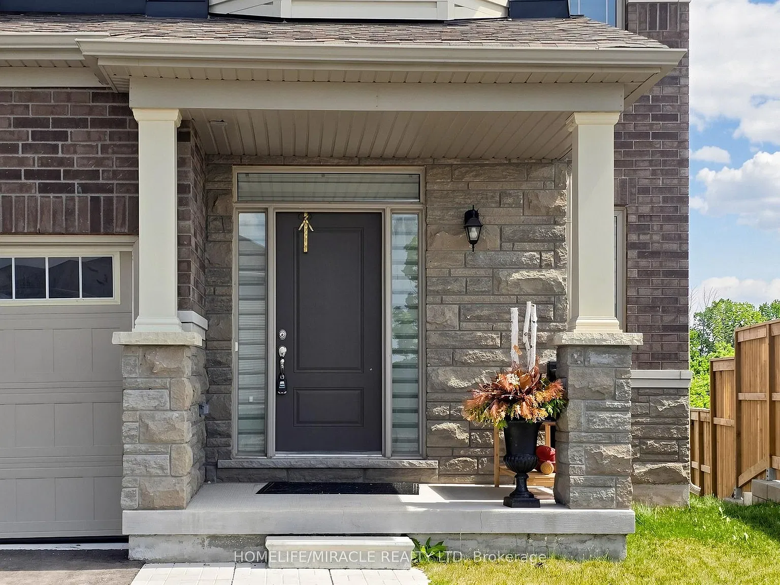 4 bed, $2,800 — Photo 3