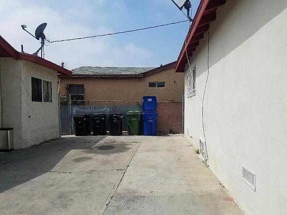 4th image of 634 W Colden Ave #1