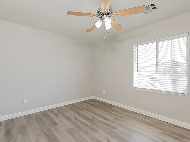 680 Marlberry Pl — Photo 16