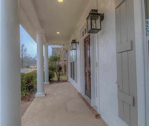 5th image of 511 Grand Oaks Dr