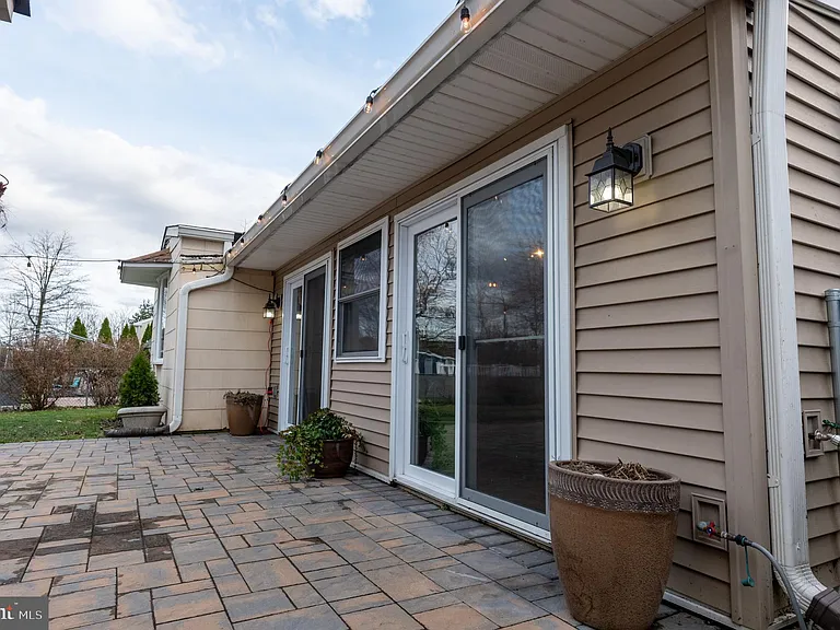 2597 Carrell Ln — Photo 30