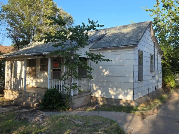 729 N Prospect Ave, Liberal, KS 67901
