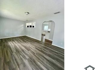 5039 Studio Dr, Zephyrhills, FL 33542