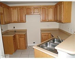 4th image of 4254 Tyler Cir N