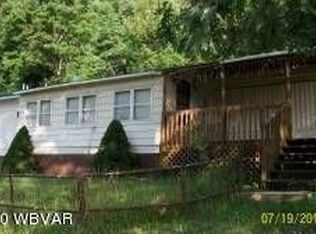 12380 Renovo Rd, Renovo, PA 17764