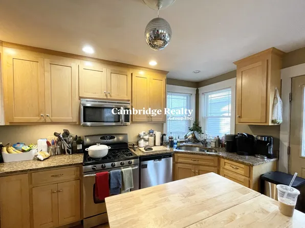 23 Iroquois St #T, Roxbury Crossing, MA 02120