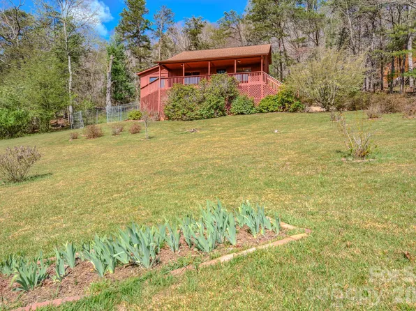 42 Camelfield Rd, Weaverville, NC 28787