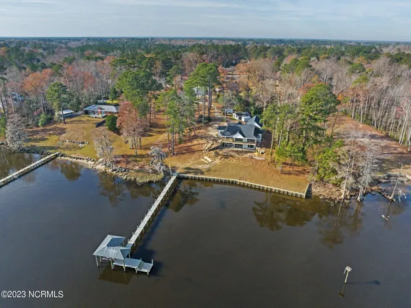 102 Vida Lane, New Bern, NC 28560