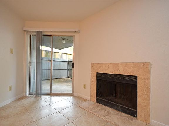 4th image of 9797 Leawood Blvd APT 901