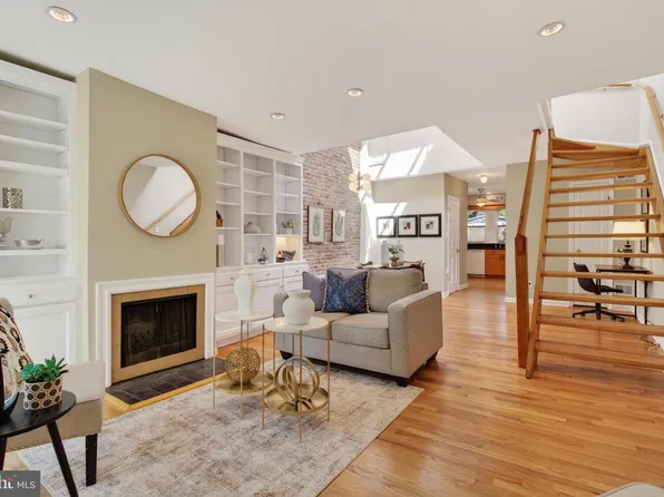 110 6th St SE, Washington, DC 20003