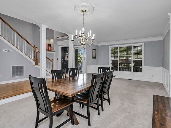 5th image of 105 Warden Way