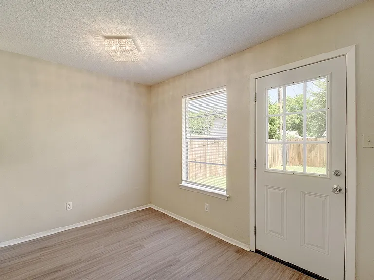 418 Linden St #A — Photo 16
