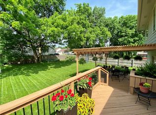 4810 65th St, Urbandale, IA 50322
