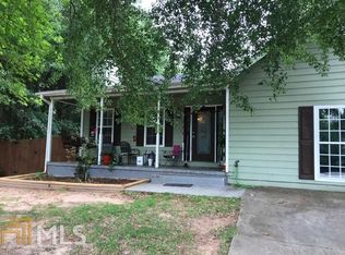 422 Matthews School Rd, Winder, GA 30680