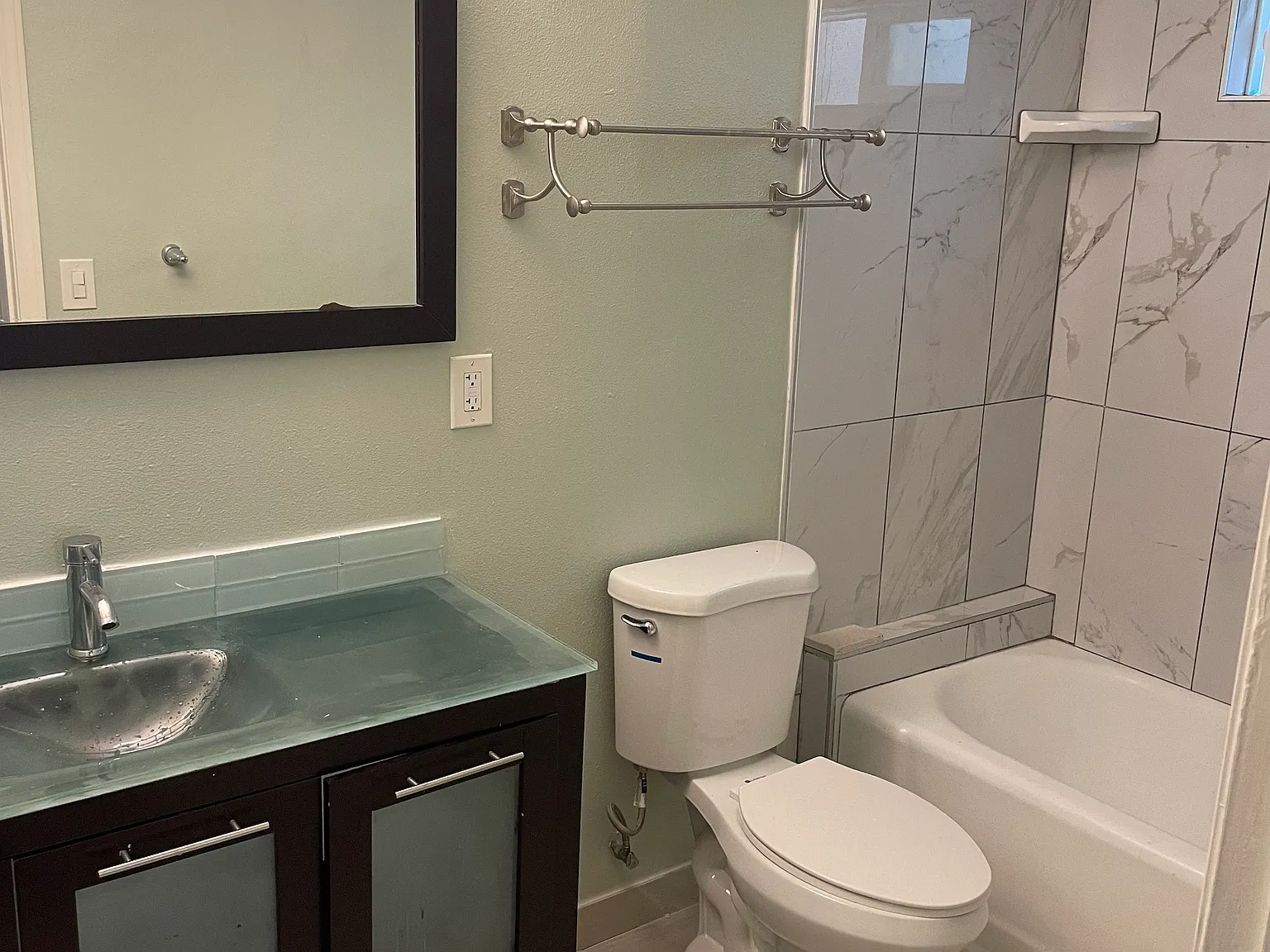 3 bed, 1500 sqft, $3,250 — Photo 2