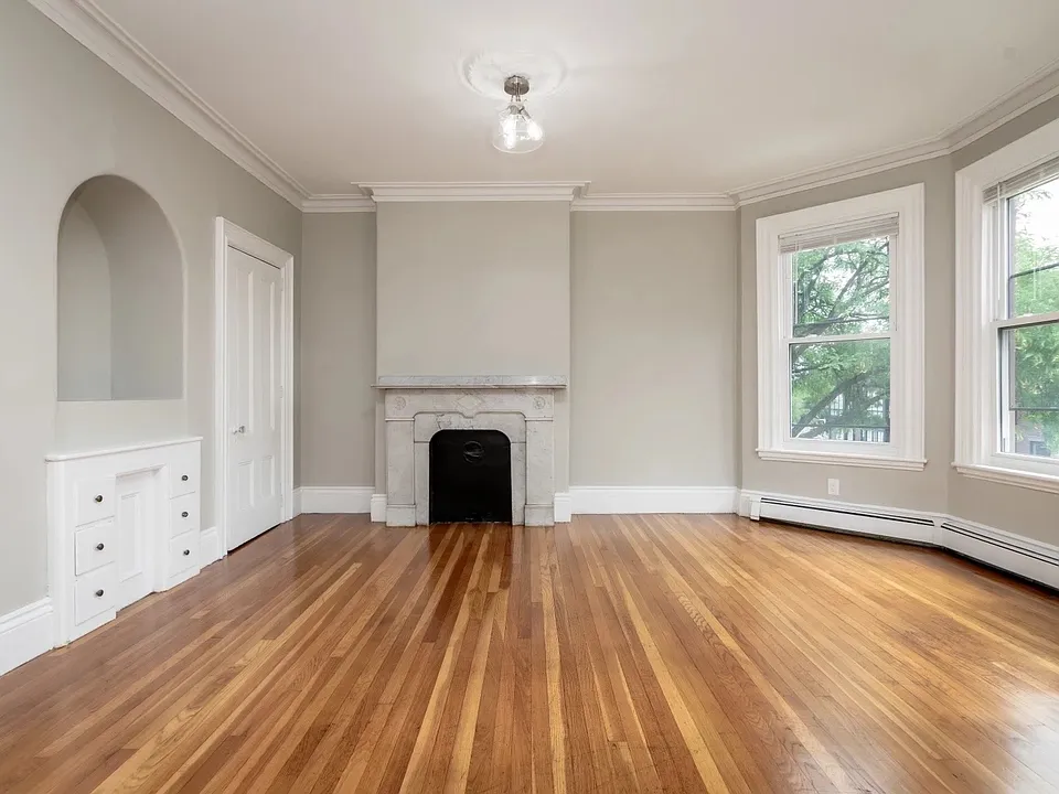 548 E Broadway #PENTHOUSE
