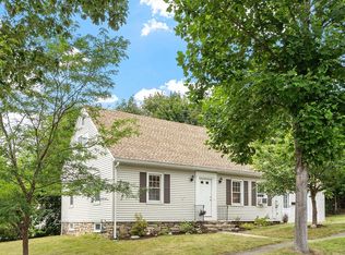 131 Airlie St, Worcester, MA 01606