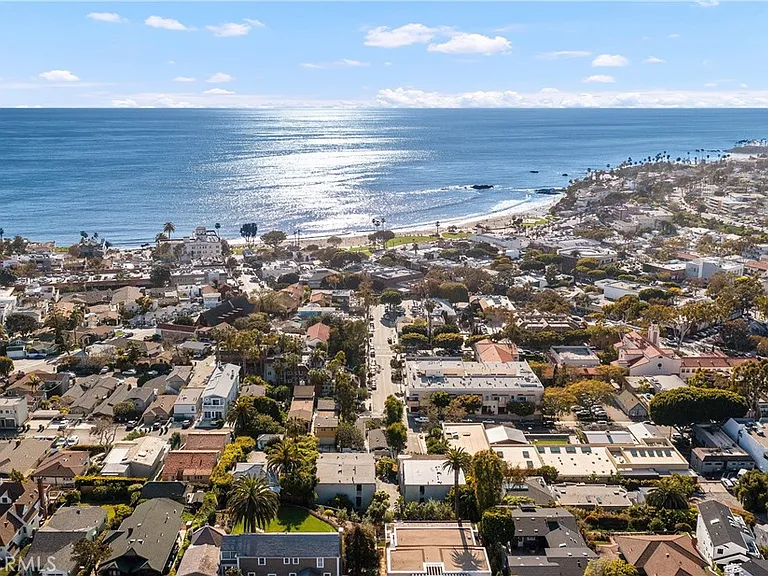 404 Loma Ter #C — Photo 3