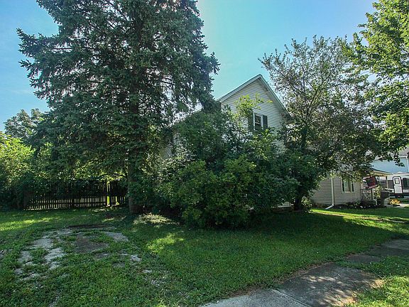 3rd image of 294 Barnhart St