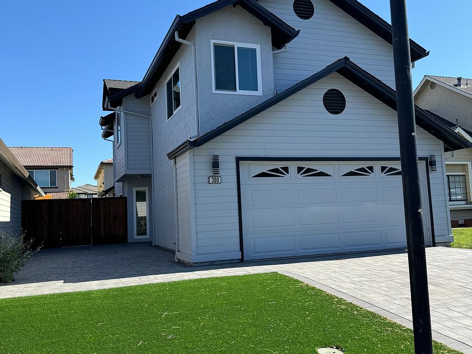 1st image of 390 Grovewood Loop