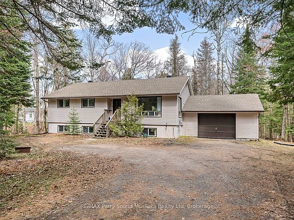 3rd image of 37 Humphrey Dr