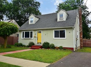 13 Dannunzio Ave, Enfield, CT 06082