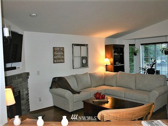 Living Room With Laminate Floors