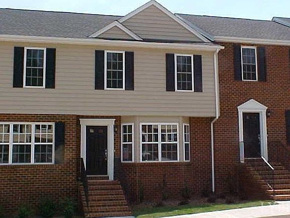 2nd image of 110 Aaron Pl APT 207