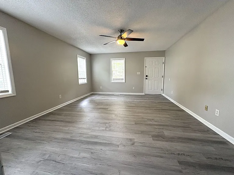 105 Lonesome Wind Way — Photo 5