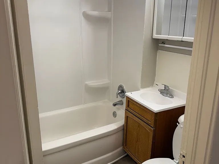 920 Oxford Ave — Photo 11