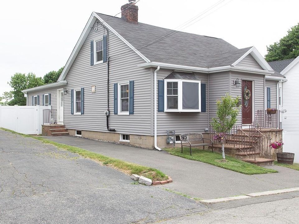 1st image of 18 Northend Ave