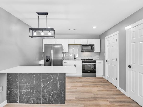 129 Dan St #4