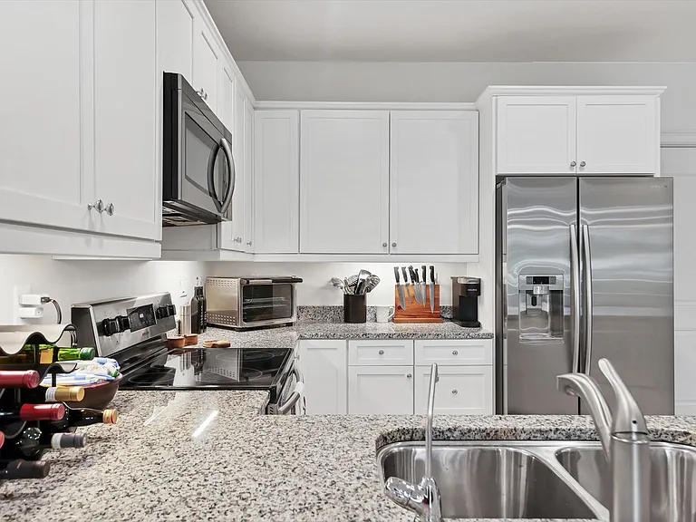 525 N Orange Ave #204 — Photo 12
