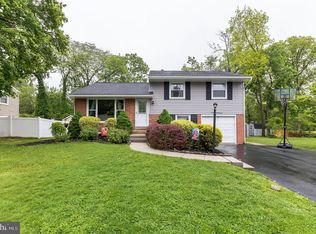 704 Scott Ln, Wallingford, PA 19086