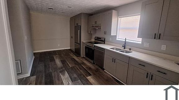 4th image of 1116 Summer Brook Rd